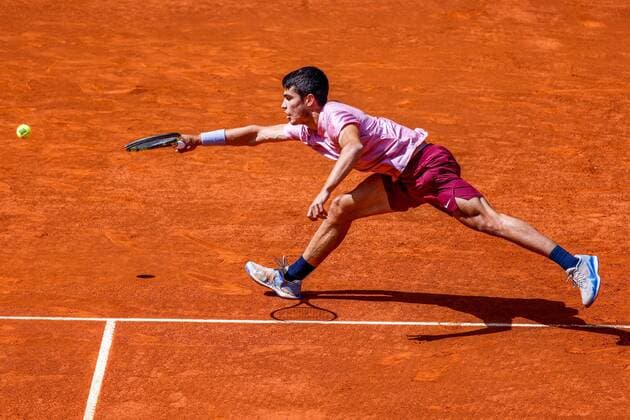 Spanish tennis player Carlos Alcaraz in action during his match against French Adrian Mannarino during their match at the Mutua Madrid Open tennis tournament game held at La Caja Magica tennis complex in Madrid, Spain, 03 May 2021. Adrian Mannarino vs Carlos Alcaraz !ACHTUNG: NUR REDAKTIONELLE NUTZUNG!  Copyright: xJuanJoxMartinx GRAF8269 20210503-637556588580255372