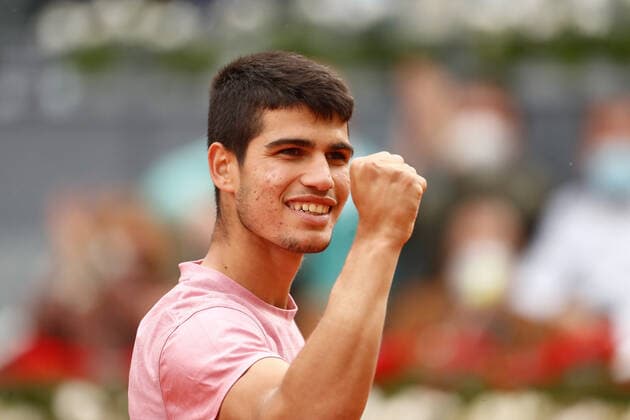 May 3, 2021, MADRID, MADRID, SPAIN: Carlos Alcaraz of Spain in action during his Men s Singles match, round of 64, against Adrian Mannarino of France on the ATP, Tennis Herren Masters 1000 - Mutua Madrid Open 2021 at La Caja Magica on May 3, 2021 in Madrid, Spain. MADRID SPAIN - ZUMAa181 20210503_zaa_a181_198 Copyright: xOscarxJ.xBarrosox