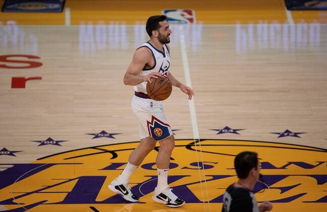 Los Angeles (United States), 03 05 2021.- Facundo Campazzo of the Nuggets walks down the court with the ball during the NBA, Basketball Herren, USA game between Los Angeles Lakers and Denver Nuggets, at the Staples Center in Los Angeles, California, USA, 03 May 2021. Los Angeles Lakers vs. Denver Nuggets !ACHTUNG: NUR REDAKTIONELLE NUTZUNG!  Copyright: xJavierxRojasx AME4917 20210504-637557049084186220
