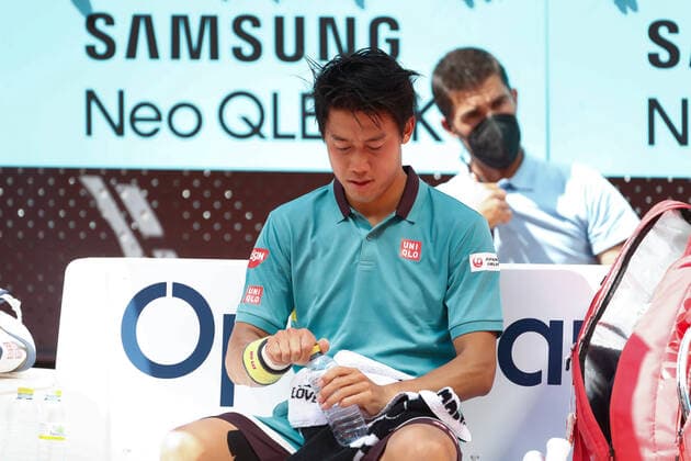 May 4, 2021, MADRID, MADRID, SPAIN: Kei Nishikori of Japan in action during his Men s Singles match, round of 64, against Karen Khachanov of Russia on the ATP, Tennis Herren Masters 1000 - Mutua Madrid Open 2021 at La Caja Magica on May 4, 2021 in Madrid, Spain. MADRID SPAIN - ZUMAa181 20210504_zaa_a181_061 Copyright: xOscarxJ.xBarrosox