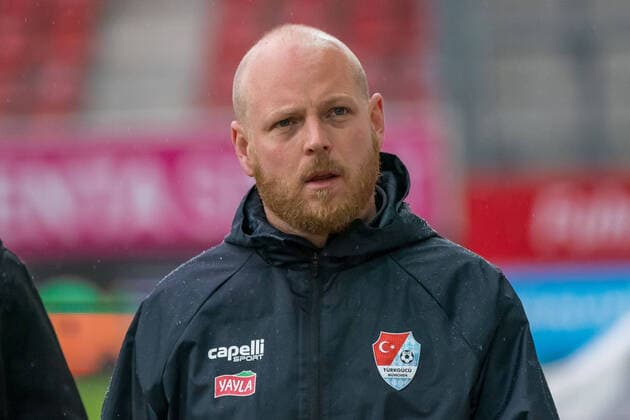 Hallescher FC Tuerkguecue Muenchen, 3 Liga, 2020 2021, 35 Matchday, 04 05 2021, Co Coach Andreas Pummer Tuerkguecue DFL REGULATES PROHIBIT ANY USE OF PHOTOGRAPHS AS IMAGE SEQUENCES AND OR QUASI VIDEO, Hallescher FC Tuerkguecue Muenchen, 3 Liga, 2020 2021, 35 Matchday, 04 05 2021, Halle. Copyright: xSchulz Eibner-Pressefotox ep_eer
