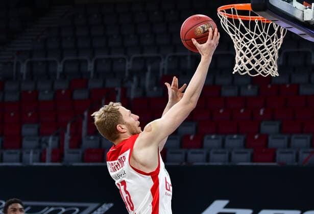 BAMBERG 04 05 2021 Basketball easycredit 1 Basketball Bundesliga 33 Matchday Brose Bamberg vs Gießen 46ers Christian Sengfelder 43, Brose Bamberg with basket shot Photo Hans Martin Issler isslerimages Brose Bamberg vs Gießen 46ers
