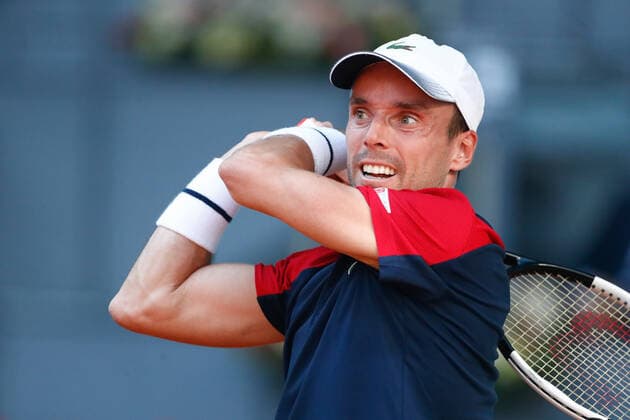May 4, 2021, MADRID, MADRID, SPAIN: Roberto Bautista Agut of Spain in action during his Men s Singles match, round of 64, against Marco Cecchinato of Italy on the ATP, Tennis Herren Masters 1000 - Mutua Madrid Open 2021 at La Caja Magica on May 4, 2021 in Madrid, Spain. MADRID SPAIN - ZUMAa181 20210504_zaa_a181_209 Copyright: xOscarxJ.xBarrosox
