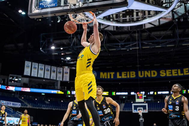 Basketball Berlin 04 05 2021 1 Bundesliga easyCredit BBL BBL Season 2020 2021 Alba Berlin MHP RIESEN Ludwigsburg Ben Lammers Alba Berlin, No 50