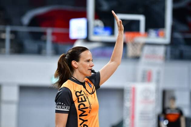 BAMBERG 04 05 2021 Basketball easycredit 1 Basketball Bundesliga 33 Matchday Brose Bamberg vs Giessen 46ers referee Anne Panther photo Hans Martin Issler isslerimages Brose Bamberg vs Giessen 46ers