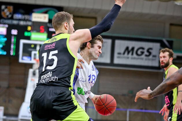 18 Joe Rahon 15 Matthew Tiby medi , medi bayreut vs Fraport Skyliners, Basketball, Bundesliga, easycredit BBL, 33 Spieltag, Spielzeit 2020 2021, 04 05 2021, medi bayreut vs Fraport Skyliners, Basketball, Bundesliga, easycredit BBL, 33 Spieltag, Spielzeit 2020 2021, 04 05 2021 Bayreuth Copyright: xEibner-Pressefoto ThorstenxOchsx EP_TOS