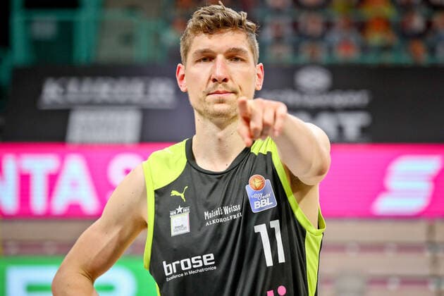11 Andreas Seiferth medi medi bayreut vs Fraport Skyliners, Basketball, Bundesliga, easycredit BBL, 33 Spieltag, Spielzeit 2020 2021, 04 05 2021, medi bayreut vs Fraport Skyliners, Basketball, Bundesliga, easycredit BBL, 33 Spieltag, Spielzeit 2020 2021, 04 05 2021 Bayreuth Copyright: xEibner-Pressefoto ThorstenxOchsx EP_TOS