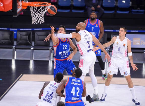 Basketball, Euroleague, Anadolu Efes Istanbul - Real Madrid