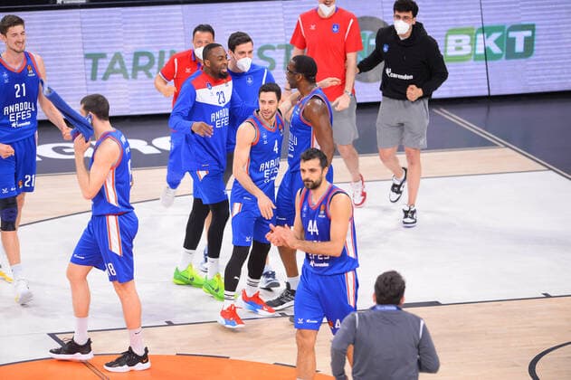 Anadolu Efes players celebrates for winning after the Turkish Airlines Euroleague quarter final 5th match between Anadolu Efes and Real Madrid at Sinan Erdem Dome in Istanbul , Turkey on May 04 , 2021. 