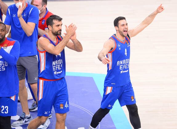 Anadolu Efes players celebrates for winning after the Turkish Airlines Euroleague quarter final 5th match between Anadolu Efes and Real Madrid at Sinan Erdem Dome in Istanbul , Turkey on May 04 , 2021. 