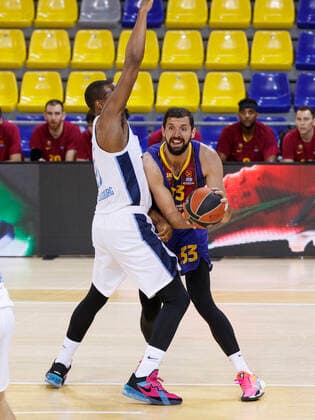May 4, 2021, Barcelona, Spain: Nikola Mirotic of FC Barcelona, Barca in action during the Turkish Airlines EuroLeague match between FC Barcelona and Zenit San Petersbourg at Palau Blaugrana in Barcelona, Spain. Barcelona Spain - ZUMAd159 20210504_zia_d159_055 Copyright: xDavidxRamirezx