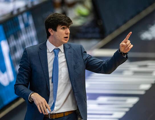 Head Coach Pedro Calles Towers 04 05 21, Hamburg Towers vs BG Göttingen, Hamburg Wilhelmsburg, edel optics Arena, easyCredit BBL, Basketball Bundesliga, season 2020 2021, 33 matchday Â