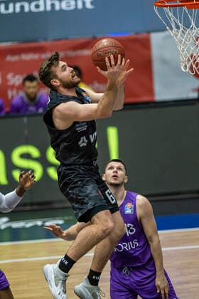 Patrick Spencer Towers , Rihards Lomazs BGG 04 05 21, Hamburg Towers vs BG Göttingen, Hamburg Wilhelmsburg, edel optics Arena, easyCredit BBL, Basketball Bundesliga, season 2020 2021, 33 match day Â