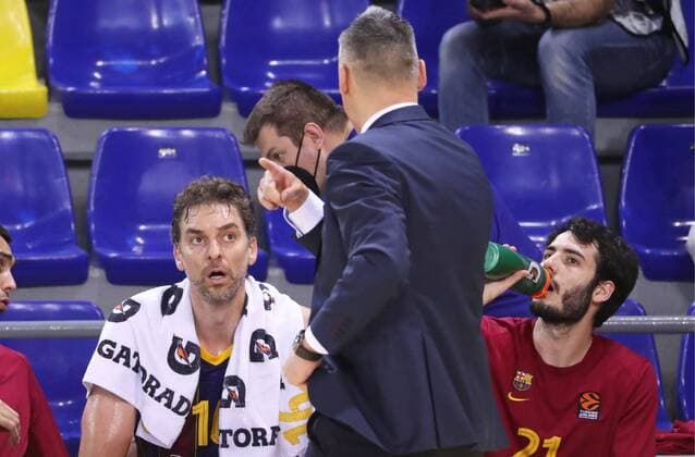 May 04, 2021, Barcelona, Catalonia, Spain Sarunas Jasikevicius and Pau Gasol during the match betweeen FC Barcelona and Zenit Saint Petersburg, corresponding to the 5th match of the 1 4 final of the Euroleague, played at the Palau Blaugrana Photo JGS Cordon Press Cordon Press  xx xx