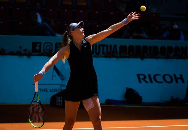 Mandatory Credit: Photo by Rob Prange Shutterstock (11888286aa) Paula Badosa of Spain in action during her quarter final match at the 2021 Mutua Madrid Open WTA, Tennis Damen 1000 tournament Mutua Madrid Open, Tennis, La Caja Magica, Madrid, Spain - 05 May 2021 Mutua Madrid Open, Tennis, La Caja Magica, Madrid, Spain - 05 May 2021  Copyright: xRobxPrange Shutterstockx 11888286aa