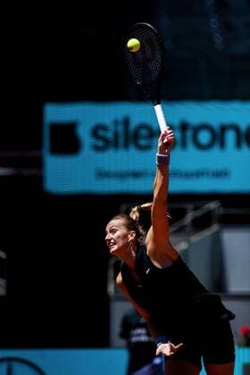 Petra Kvitova of Czech Republic in action against Ashleigh Barty of Australia during the women s Mutua Madrid Open quarterfinal match held in Madrid, Spain, 05 May 2021. Mutua Madrid Open tennis tournament !ACHTUNG: NUR REDAKTIONELLE NUTZUNG!  Copyright: xRodrigoxJiménezx GRAF007 20210505-637558247796062736