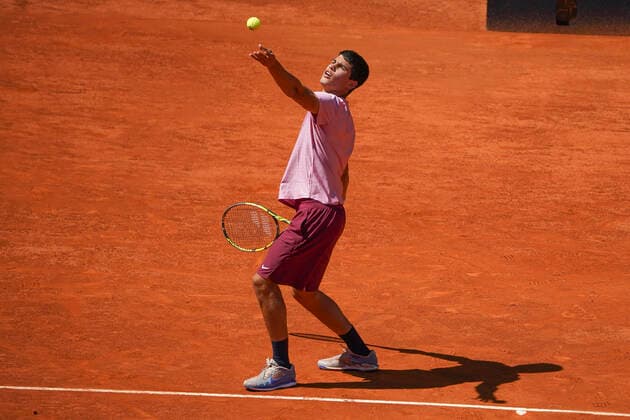 Mutua Madrid Open - Day Seven Carlos Alcaraz of Spain in action during his second round match against Rafael Nadal of Spain during day seven of the Mutua Madrid Open at La Caja Magicaon May 05, 2021 in Madrid, Spain. Madrid Spain gonzalez-notitle210505_npyWo  Copyright: xOscarxGonzalezx
