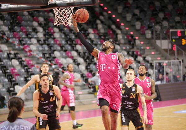 Alex Hamilton Telekom Baskets Bonn vs Basketball Löwen Braunschweig easyCredit BBL 1 Bundesliga , Season 2020 2021 , Matchday 33
