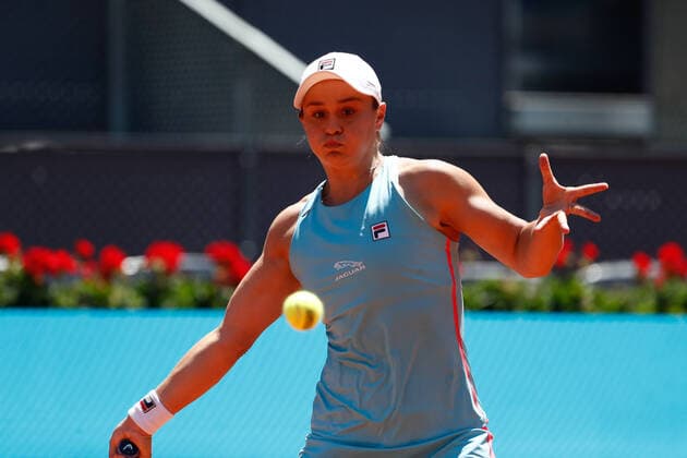 May 5, 2021, MADRID, MADRID, SPAIN: Ashleigh Barty of Australia in action during her Women s Singles match, Quarter of Final, against Petra Kvitova of Czech Republic on the WTA, Tennis Damen 1000 - Mutua Madrid Open 2021 at La Caja Magica on May 5, 2021 in Madrid, Spain. MADRID SPAIN - ZUMAa181 20210505_zaa_a181_187 Copyright: xOscarxJ.xBarrosox
