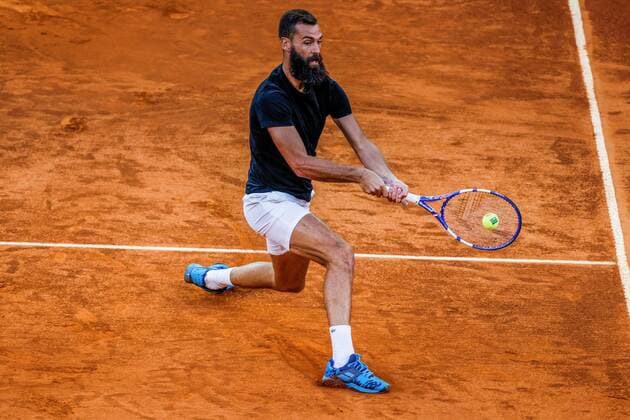 Benoit Paire of France in action against Stefanos Tsitsipas of Greece during their Mutua Madrid Open match held in Madrid, central Spain, 05 May 2021. Mutua Madrid Open - Stefanos Tsitsipas vs Benoit Paire !ACHTUNG: NUR REDAKTIONELLE NUTZUNG!  Copyright: xJuanjoxMartinx GRAF356 20210505-637558479255548378