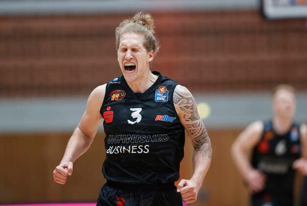 05 05 2021, Basketball, BBL 2020 2021, 33 Matchday, s Oliver Wuerzburg NINERS Chemnitz, GER, Wuerzburg, s Oliver Arena, picture from left Topscorer of the game, Malte Ziegenhagen NINERS Chemnitz cheers after a three-pointer Copyright: HMBxMedia xHeikoxBecker