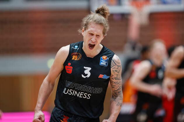 05 05 2021, Basketball, BBL 2020 2021, 33 Matchday, s Oliver Wuerzburg NINERS Chemnitz, GER, Wuerzburg, s Oliver Arena, picture from left Topscorer of the game, Malte Ziegenhagen NINERS Chemnitz cheers after a three-pointer Copyright: HMBxMedia xHeikoxBecker