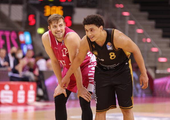 Kilian Binapfl Telekom Baskets Bonn vs James Robinson Basketball Löwen Braunschweig easyCredit BBL 1 Bundesliga , Season 2020 2021 , Matchday 33