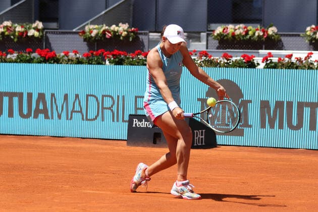May 5, 2021, MADRID, MADRID, SPAIN: Ashleigh Barty of Australia in action during her Women s Singles match, Quarter of Final, against Petra Kvitova of Czech Republic on the WTA, Tennis Damen 1000 - Mutua Madrid Open 2021 at La Caja Magica on May 5, 2021 in Madrid, Spain. MADRID SPAIN - ZUMAa181 20210505_zaa_a181_279 Copyright: xOscarxJ.xBarrosox