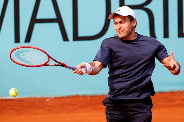 Aslan Karatsev of Russia in action against Aleksandr Bublik of Kazakhstan during their Mutua Madrid Open round of 16 match held in Madrid, Spain, 06 May 2021. Mutua Madrid Open tennis tournament !ACHTUNG: NUR REDAKTIONELLE NUTZUNG!  Copyright: xCHEMAxMOYAx GRAF519 20210506-637559015719023258