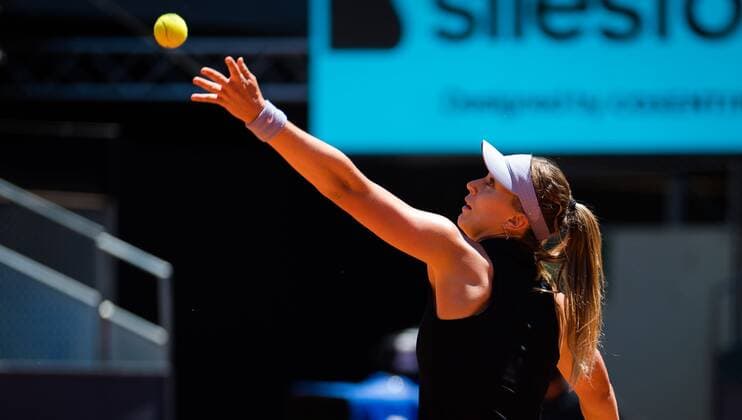Mandatory Credit: Photo by Rob Prange Shutterstock (11888296j) Paula Badosa of Spain in action during the semi-final of the 2021 Mutua Madrid Open WTA, Tennis Damen 1000 tournament Mutua Madrid Open, Tennis, La Caja Magica, Madrid, Spain - 06 May 2021 Mutua Madrid Open, Tennis, La Caja Magica, Madrid, Spain - 06 May 2021  Copyright: xRobxPrange Shutterstockx 11888296j