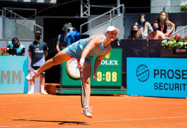 May 6, 2021, MADRID, MADRID, SPAIN: Ashleigh Barty of Australia in action during the semi-final of the 2021 Mutua Madrid Open WTA, Tennis Damen 1000 tournament against Paula Badosa of Spain MADRID SPAIN - ZUMAa181 20210506_zaa_a181_033 Copyright: xRobxPrangex