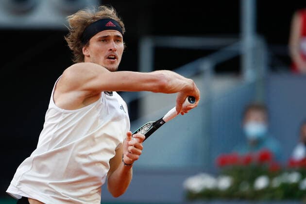 Sport Bilder des Tages May 6, 2021, MADRID, MADRID, SPAIN: Alexander Zverev of Germany in action during his Men s Singles match, round of 16, against Daniel Evans of Great Britain on the ATP, Tennis Herren Masters 1000 - Mutua Madrid Open 2021 at La Caja Magica on May 6, 2021 in Madrid, Spain. MADRID SPAIN - ZUMAa181 20210506_zaa_a181_217 Copyright: xOscarxJ.xBarrosox