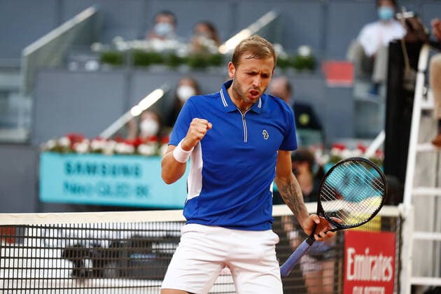 May 6, 2021, MADRID, MADRID, SPAIN: Daniel Evans of Great Britain in action during his Men s Singles match, round of 16, against Alexander Zverev of Germany on the ATP, Tennis Herren Masters 1000 - Mutua Madrid Open 2021 at La Caja Magica on May 6, 2021 in Madrid, Spain. MADRID SPAIN - ZUMAa181 20210506_zaa_a181_220 Copyright: xOscarxJ.xBarrosox