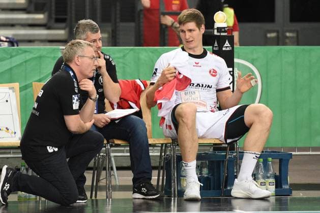 Leipzig, Germany 06 May 2021 1 HBL 2020 2021 DHfK Leipzig vs MT Melsungen v li rainer Gudmundur Gudmundsson Melsungen , co coaches Arjan Haenen Melsungen and Finn Lemke Melsungen Arena Leipzig Saxony Copyright: xFotostandx xBallaschx