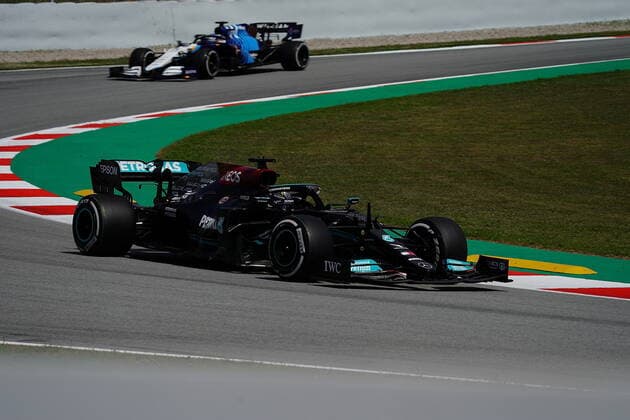 F1 Aramco Grand Prix of Spain 2021 07 05 2021, Circuit de Catalunya, Barcelona, F1 Aramco Grand Prix of Spain 2021 , pictured Lewis Hamilton GBR 44 , Mercedes AMG Petronas Formula One Team, test driver Roy Nissany ISR 45 , Williams Racing. nordphotoxGmbHx xBratic nph00250