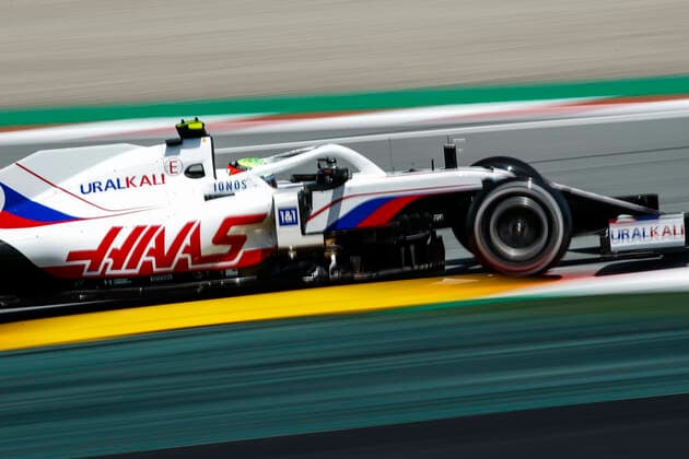 47 SCHUMACHER Mick (ger), Haas F1 Team VF-21 Ferrari, action during the Formula 1 Aramco Gran Premio De Espana 2021 from May 07 to 10, 2021 on the Circuit de Barcelona-Catalunya, in Montmelo, near Barcelona, Spain FORMULE 1 : Grand prix d Espagne - Barcelone - Essais - 07 05 2021 DPPI Panoramic 