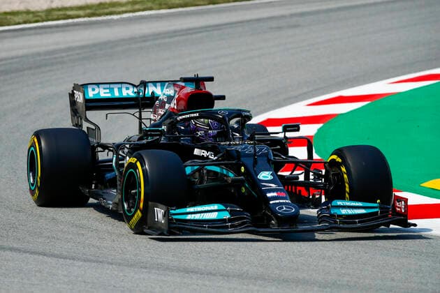 44 HAMILTON Lewis (gbr), Mercedes AMG F1 GP W12 E Performance, action during the Formula 1 Aramco Gran Premio De Espana 2021 from May 07 to 10, 2021 on the Circuit de Barcelona-Catalunya, in Montmelo, near Barcelona, Spain FORMULE 1 : Grand prix d Espagne - Barcelone - Essais - 07 05 2021 DPPI Panoramic 