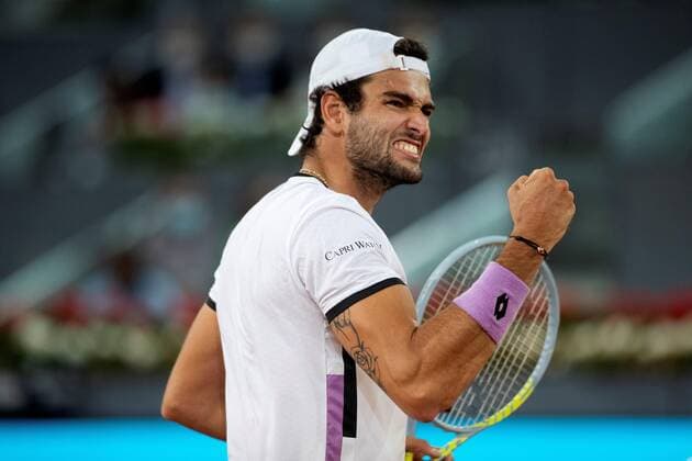 Matteo Berrettini of Italy reacts against Christian Garin of Chile during the Mutua Madrid Open quarterfinal match held in Madrid, Spain, 07 May 2021. Mutua Madrid Open tennis tournament !ACHTUNG: NUR REDAKTIONELLE NUTZUNG!  Copyright: xRodrigoxJimenezx GRAF1872 20210507-637560259274726287