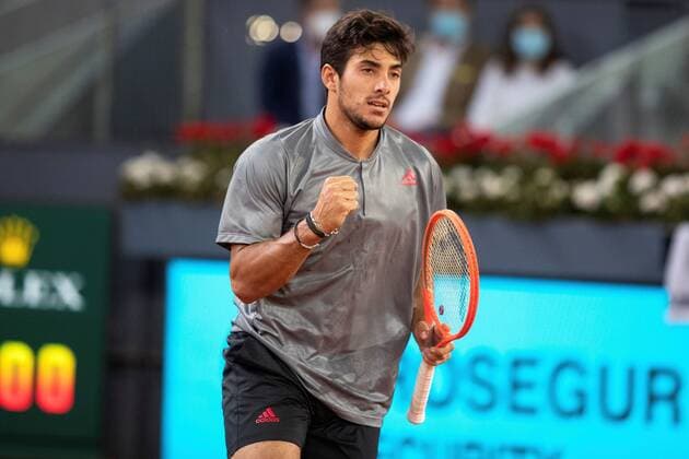 Christian Garin of Chile reacts against Matteo Berrettini of Italy during the Mutua Madrid Open quarterfinal match held in Madrid, Spain, 07 May 2021. Mutua Madrid Open tennis tournament !ACHTUNG: NUR REDAKTIONELLE NUTZUNG!  Copyright: xRodrigoxJimenezx GRAF1878 20210507-637560259953929126
