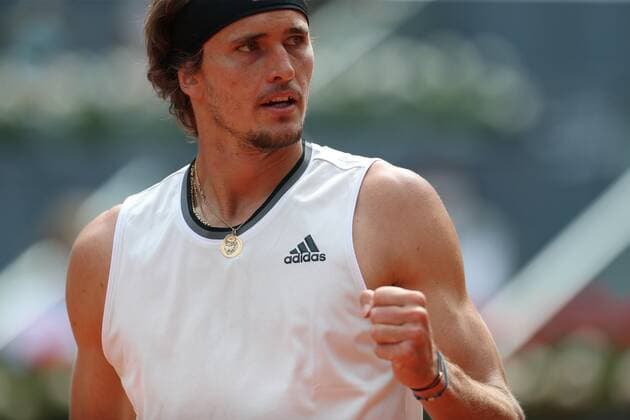Alexander Zverev of Germany in action during his semifinal match against Dominic Thiem of Austria at the Mutua Madrid Open tennis ?tournament in Madrid, central Spain, 08 May 2021. Alexander Zverev - Dominic Thiem !ACHTUNG: NUR REDAKTIONELLE NUTZUNG!  Copyright: xRodrigoxJimenezx GRAF2380 20210508-637560890633963740
