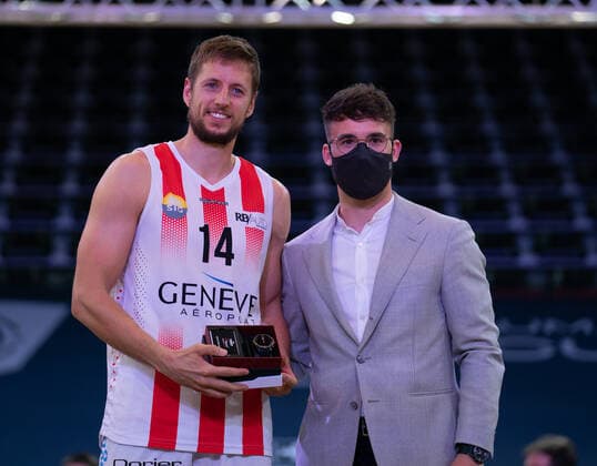 08 05 2021, Fribourg, St LÃ onard di Friborgo, Patrick Baumann Swiss Cup Men Lions de Geneve Fribourg Olympic, MVP Geneva Roberto Kovac Geneva Fribourg Fribourg Switzerland  Copyright: xJustPictures.ch TilxBuergyx