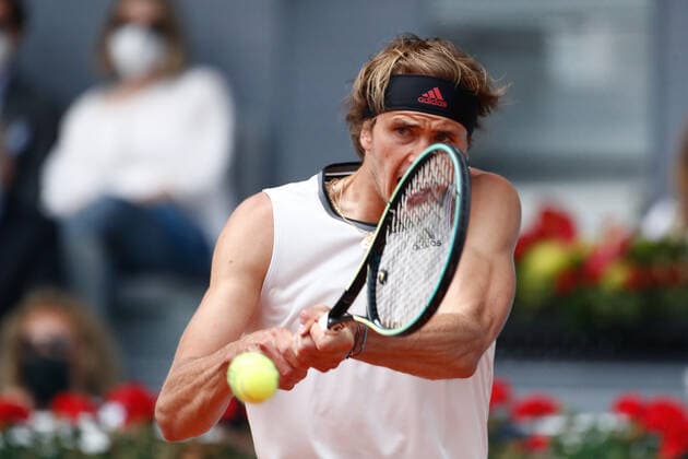 May 8, 2021, MADRID, MADRID, SPAIN: Alexander Zverev of Germany in action during his Men s Singles match, Semifinals, against Dominic Thiem of Austria on the ATP, Tennis Herren Masters 1000 - Mutua Madrid Open 2021 at La Caja Magica on May 8, 2021 in Madrid, Spain. MADRID SPAIN - ZUMAa181 20210508_zaa_a181_368 Copyright: xOscarxJ.xBarrosox