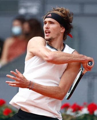 May 8, 2021, MADRID, MADRID, SPAIN: Alexander Zverev of Germany in action during his Men s Singles match, Semifinals, against Dominic Thiem of Austria on the ATP, Tennis Herren Masters 1000 - Mutua Madrid Open 2021 at La Caja Magica on May 8, 2021 in Madrid, Spain. MADRID SPAIN - ZUMAa181 20210508_zaa_a181_369 Copyright: xOscarxJ.xBarrosox