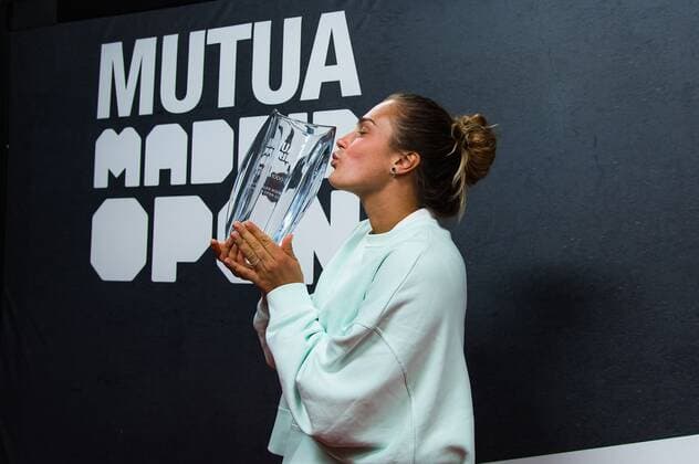 Mandatory Credit: Photo by Rob Prange Shutterstock (11888299cq) Aryna Sabalenka of Belarus with her trophy after winning the final of the 2021 Mutua Madrid Open WTA, Tennis Damen 1000 tournament Mutua Madrid Open, Tennis, La Caja Magica, Madrid, Spain - 08 May 2021 Mutua Madrid Open, Tennis, La Caja Magica, Madrid, Spain - 08 May 2021  Copyright: xRobxPrange Shutterstockx 11888299cq
