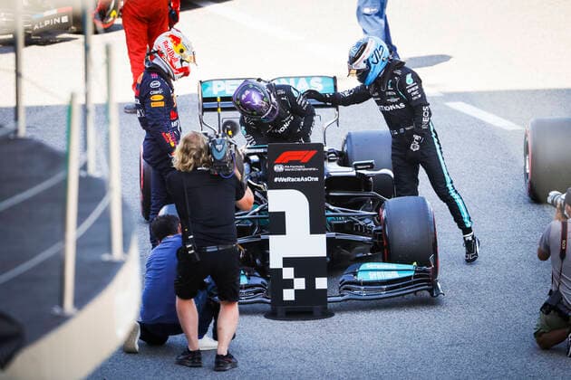 HAMILTON Lewis (gbr), Mercedes AMG F1 GP W12 E Performance, BOTTAS Valtteri (fin), Mercedes AMG F1 GP W12 E Performance, VERSTAPPEN Max (ned), Red Bull Racing Honda RB16B, portrait parc fermÃˆ 100th pole position during the Formula 1 Aramco Gran Premio De Espana 2021 from May 07 to 10, 2021 on the Circuit de Barcelona-Catalunya, in Montmelo, near Barcelona, Spain FORMULE 1 : Grand prix d Espagne - Barcelone - 08 05 2021 DPPI Panoramic  00121006__V2_3339