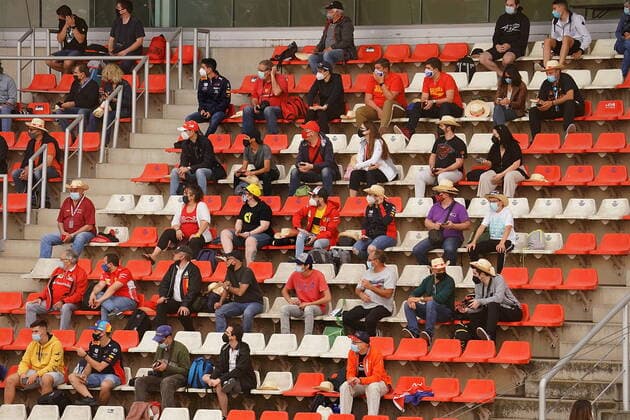 F1 Aramco Grand Prix of Spain 2021 09 05 2021, Circuit de Catalunya, Barcelona, F1 Aramco Grand Prix of Spain 2021 , in the picture 1000 spectators are allowed at the Grand Prix in Spain, all sitting on the main grandstand nordphotoxGmbHx xBratic nph00250