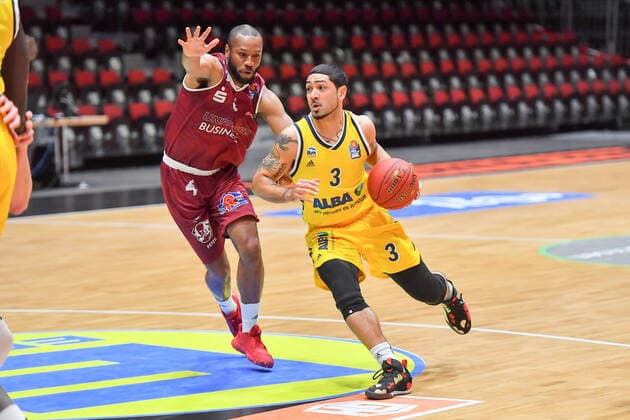 Chemnitz, Germany 09 May 2021 1 BBL 2020 2021 Niners Chemnitz vs Alba Berlin v li in duel Virgil Matthews Chemnitz and Peyton Siva Berlin Fair Chemnitz Saxony Copyright: xFotostandx xDostmannx