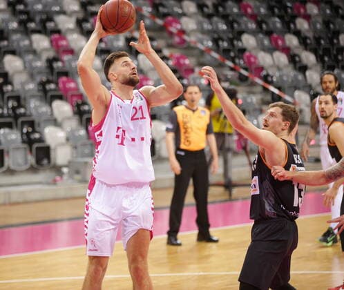 Leon Kratzer Telekom Baskets Bonn vs Andreas Obst ratiopharm Ulm easyCredit BBL 1 Bundesliga , Season 2020 2021 , Matchday 34