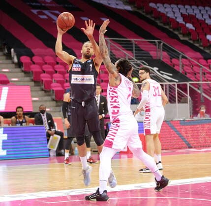 Chris Babb Telekom Baskets Bonn vs Demitrius Conger ratiopharm Ulm easyCredit BBL 1 Bundesliga , Season 2020 2021 , Matchday 34