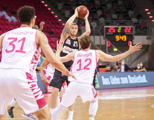 Telekom Baskets Bonn vs Dylan Osetkowski ratiopharm Ulm easyCredit BBL 1 Bundesliga , Season 2020 2021 , Matchday 34